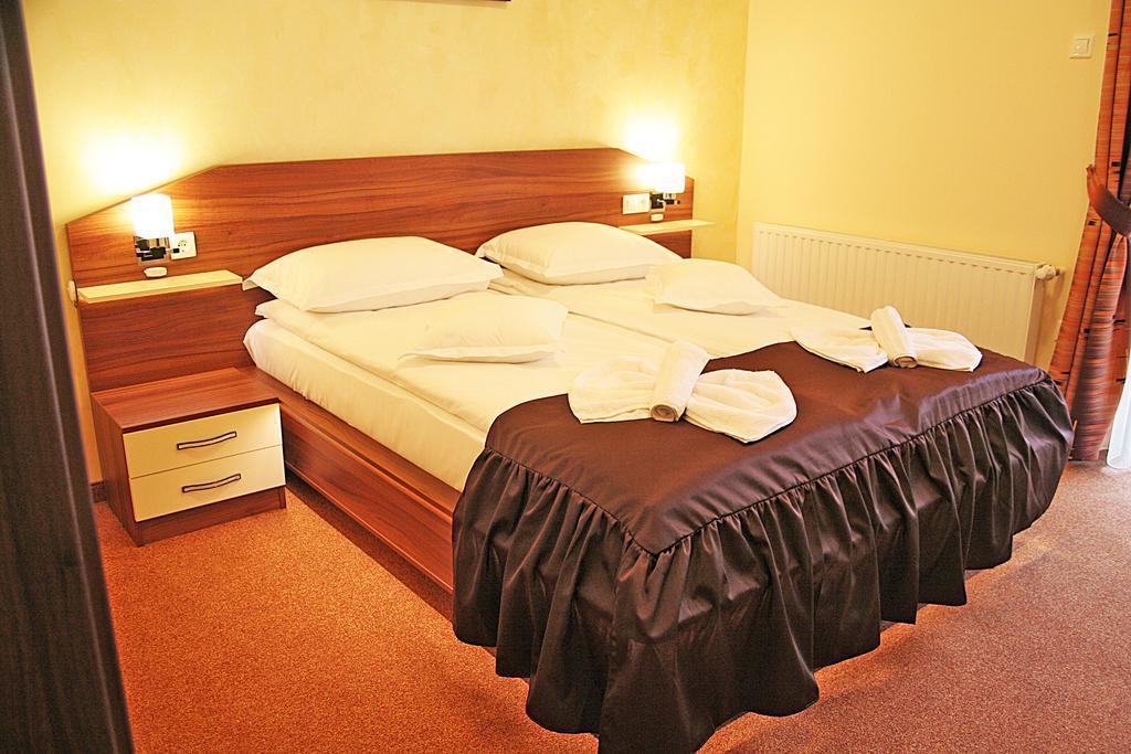 Vila Silvia Sovata Zimmer foto